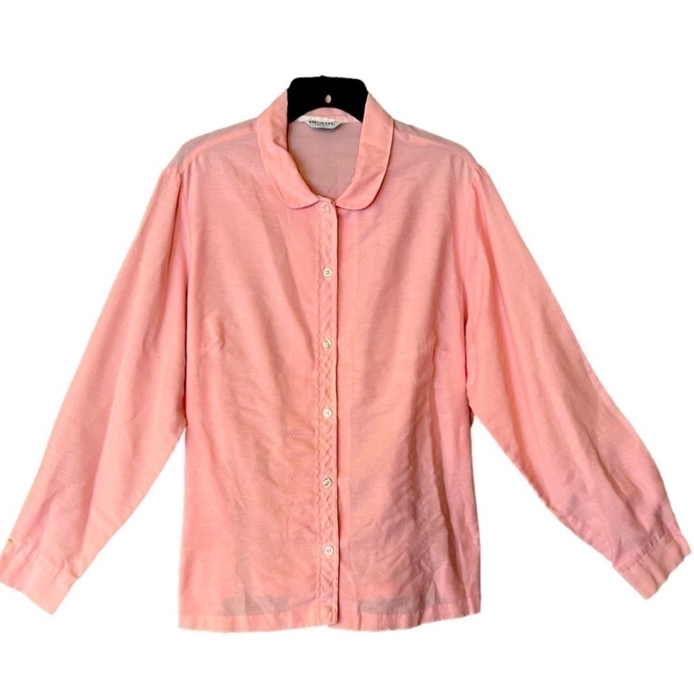 Vintage light pink Peter Pan collar button down shirt.